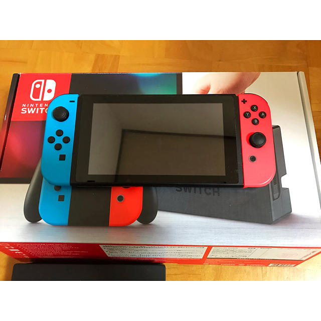 NintendoSwitch本体＋ジョイコン付き