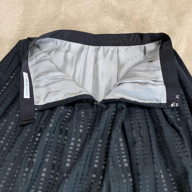 M-premier(エムプルミエ)のKiyo様専用♡M-premierBLACK フレアースカート サイズ38 レディースのスカート(ひざ丈スカート)の商品写真