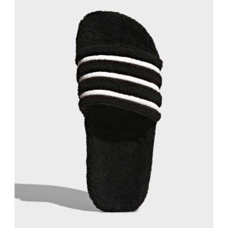 アディダス(adidas)のadidas ADILETTE ボアサンダル(サンダル)