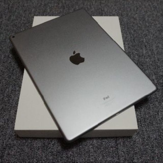 Apple(アップル)のiPad Pro 12.9 Wi-Fiモデル 128GB（中古品）【送料無料】 スマホ/家電/カメラのPC/タブレット(タブレット)の商品写真