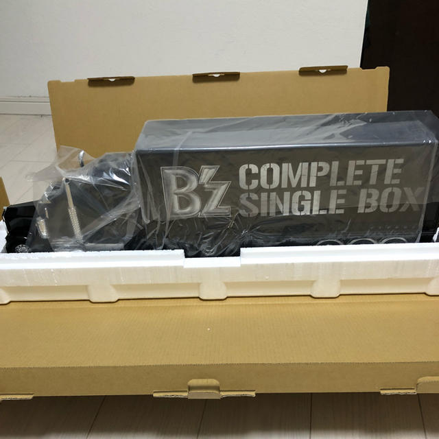 B'z COMPLETE SINGLE BOX トレーラーエディション