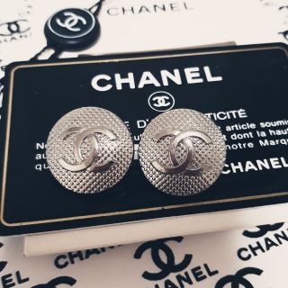 CHANEL - シャネルボタン 2つセットの通販｜ラクマ