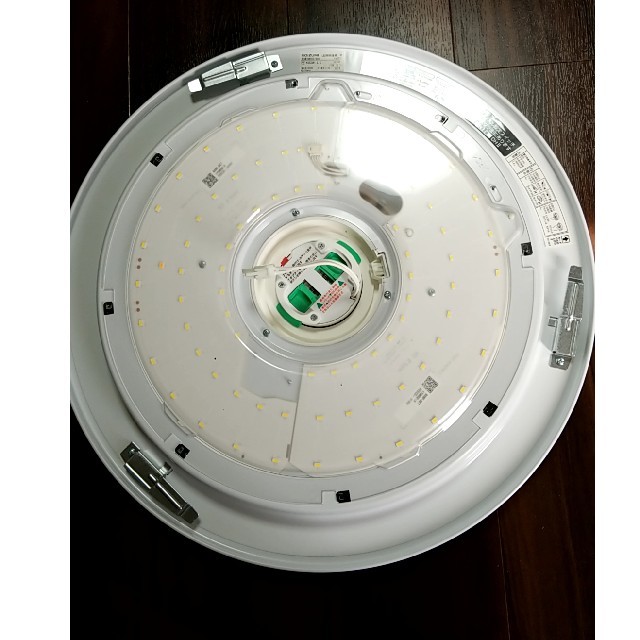 KOIZUMI(コイズミ)のKOIZUMI シーリングライト インテリア/住まい/日用品のライト/照明/LED(天井照明)の商品写真