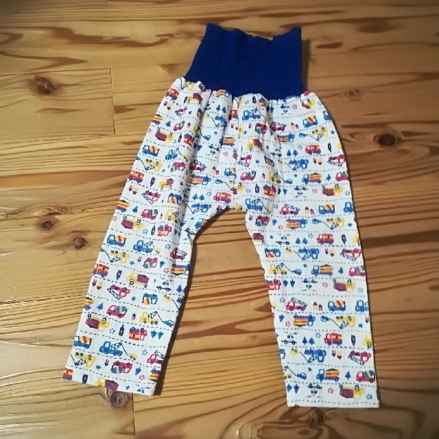 しまむら(シマムラ)の100 男の子　パジャマ キッズ/ベビー/マタニティのキッズ服男の子用(90cm~)(パジャマ)の商品写真