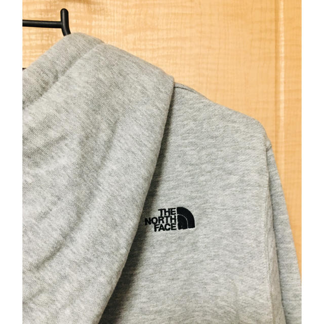 THE NORTH FACE ノースフェイス パーカー タグ付き