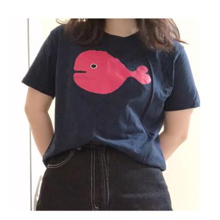 カスタネ(Kastane)の金魚が逃げた絵本 Tシャツ(Tシャツ/カットソー(半袖/袖なし))