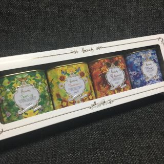 ハロッズ(Harrods)のハロッズ★セレブレーション4缶入 ギフトパック(茶)