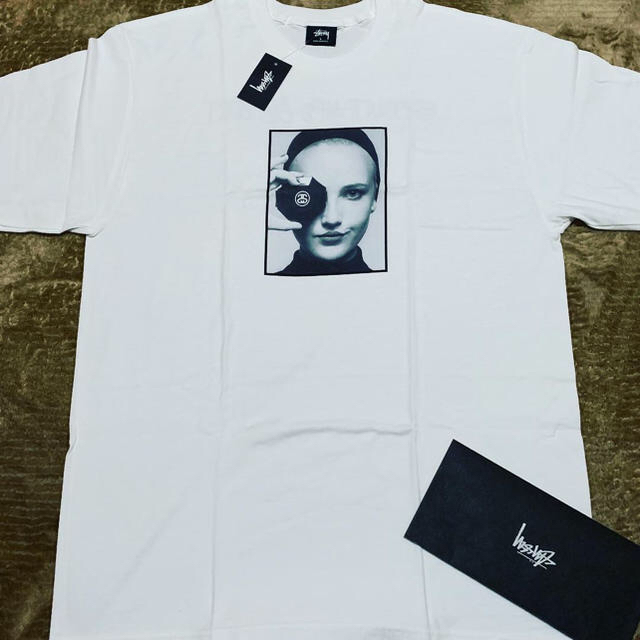 STUSSY(ステューシー)のstussy chanel コラボ Tee メンズのトップス(Tシャツ/カットソー(半袖/袖なし))の商品写真