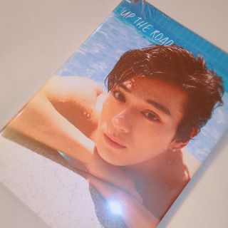 ゲントウシャ(幻冬舎)の新田真剣佑 写真集 ファンクラブ限定版(男性タレント)