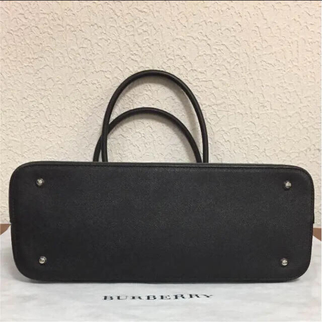 BURBERRY(バーバリー)の★さぼさぼ様専用★BURBERRY バッグ タグ付き 未使用品 レディースのバッグ(トートバッグ)の商品写真