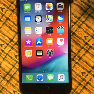 アップル(Apple)の格安 iPhone7 plus 128GB SB(スマートフォン本体)