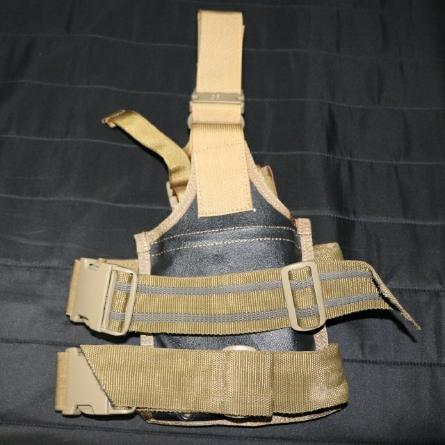 Flyye SpecOps Seals Drop Leg Holster

左用 エンタメ/ホビーのミリタリー(個人装備)の商品写真