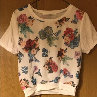 ミスティウーマン(mysty woman)のミスティーウーマン 花柄 半袖(Tシャツ(半袖/袖なし))