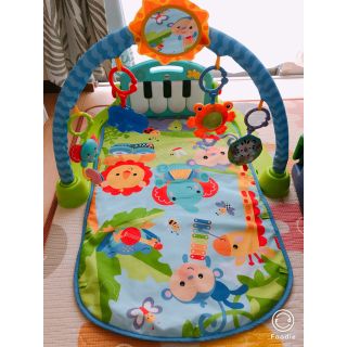 フィッシャープライス(Fisher-Price)のフィッシャープライス あんよでキック! 4WAYピアノジム (知育玩具)