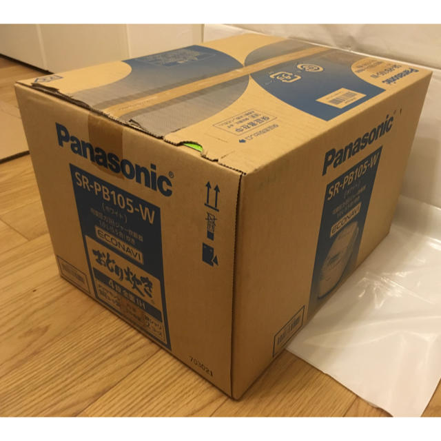 Panasonic 5.5合 可変圧力IHジャー炊飯器 SR-PB105-W スマホ/家電/カメラの調理家電(炊飯器)の商品写真