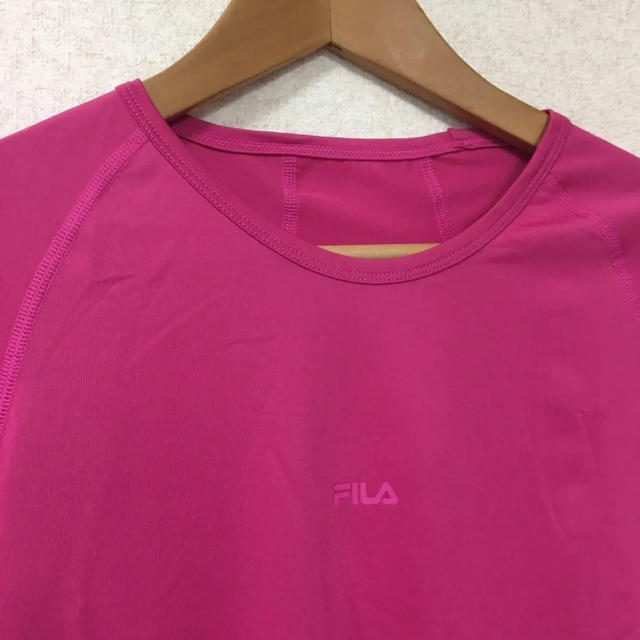 FILA(フィラ)のL ) 未使用  FILA メンズ Tシャツ 長袖 ピンク 運動 スポーツ スポーツ/アウトドアのトレーニング/エクササイズ(トレーニング用品)の商品写真