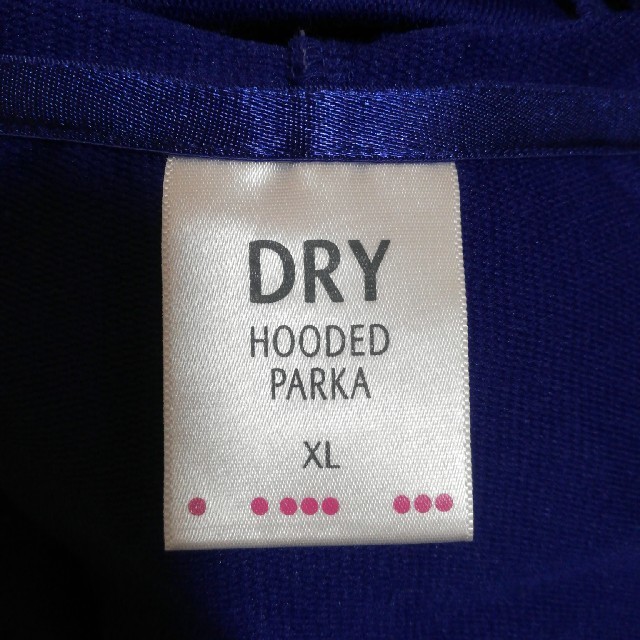 UNIQLO(ユニクロ)のUNIQLO DRY HOODED PARKER（レディース薄手パーカー）XL レディースのトップス(パーカー)の商品写真