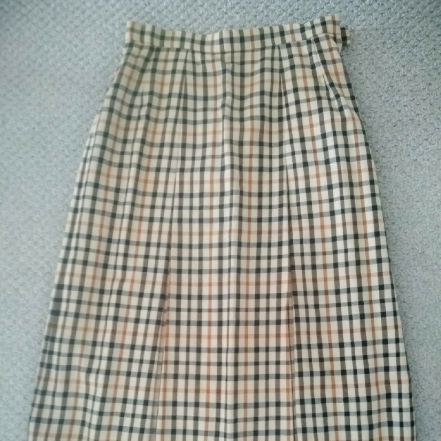 DAKS(ダックス)のDAKSスカート レディースのスカート(ひざ丈スカート)の商品写真