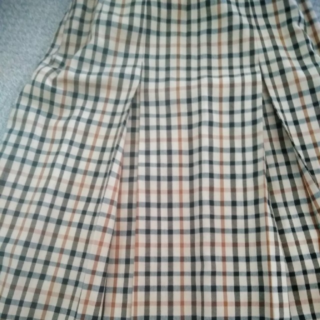 DAKS(ダックス)のDAKSスカート レディースのスカート(ひざ丈スカート)の商品写真