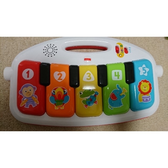 Fisher-Price(フィッシャープライス)の【ハルママ様専用】あんよでキック！４ＷＡＹ バイリンガル・ピアノジム

 キッズ/ベビー/マタニティのおもちゃ(ベビージム)の商品写真