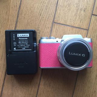 パナソニック(Panasonic)のパナソニック lumix gf7レンズキット(デジタル一眼)