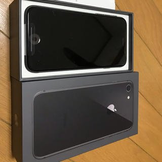 アップル(Apple)の新品 未使用 iPhone 8 64G(携帯電話本体)
