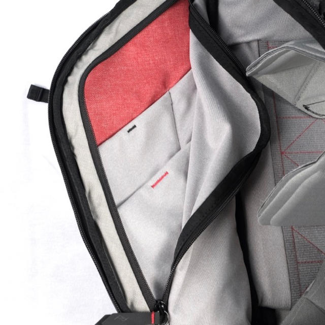 超激安好評 Peak Design Everyday Backpack 20L ②の通販 by T,F,C's shop｜ラクマ HOT通販