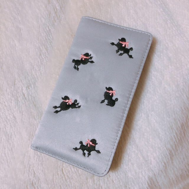 Maison de FLEUR(メゾンドフルール)のお取り置き スマホ/家電/カメラのスマホアクセサリー(iPhoneケース)の商品写真