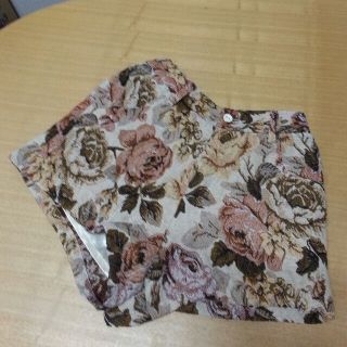 イング(INGNI)の花柄ｼｮｰﾊﾟﾝ(ショートパンツ)