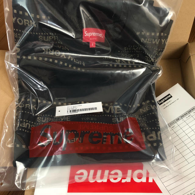 Supreme(シュプリーム)のSサイズ Metallic Jacquard Crewneck Black メンズのトップス(スウェット)の商品写真