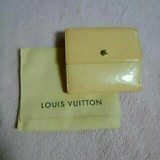 ルイヴィトン(LOUIS VUITTON)のLOUIS VUITTON(ルイヴィトン)★二つ折り財布ヴェルニ★ピンク(財布)