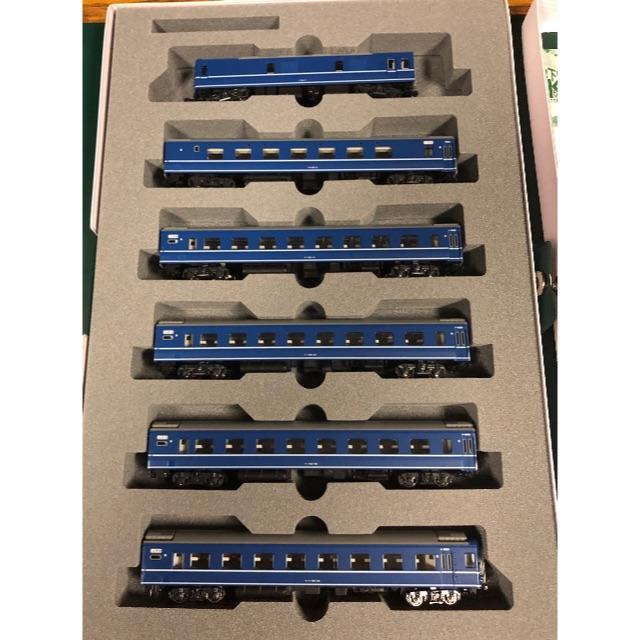 24系 寝台特急「ゆうづる」が入線です。KATO 10-811 10-812