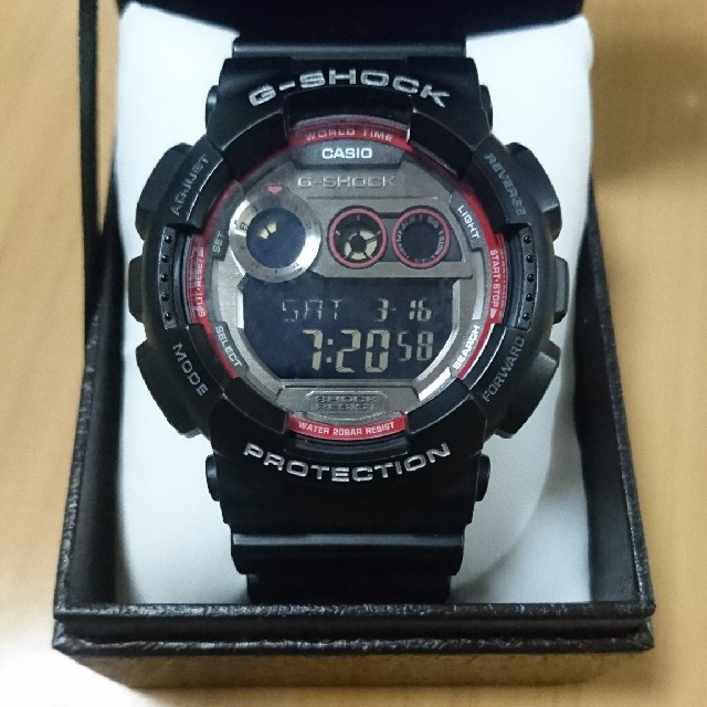 G-SHOCK(ジーショック)のジーショック 銀 レア 格安 お値引き不可 メンズの時計(腕時計(デジタル))の商品写真