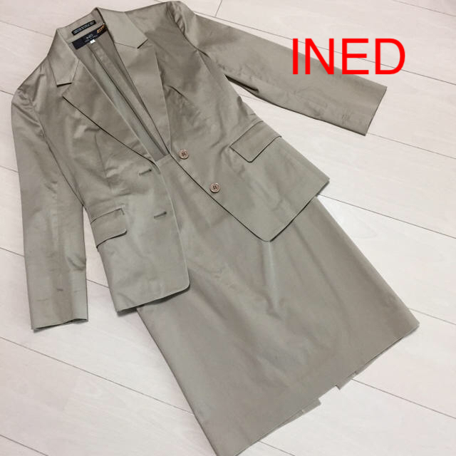 INED(イネド)の購入者さまが決まりました。スーツ INED レディースのフォーマル/ドレス(スーツ)の商品写真