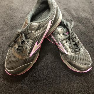 ミズノ(MIZUNO)のランニングシューズ レディース 24.0cm 美品(シューズ)