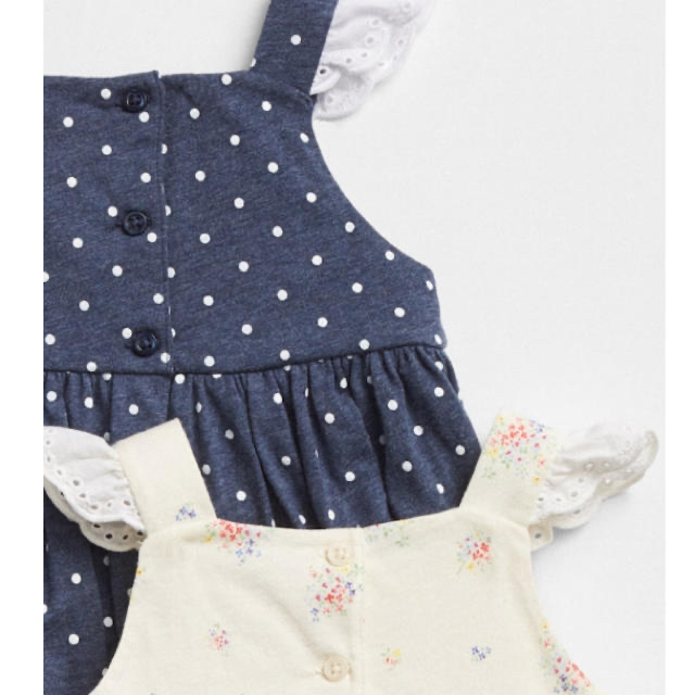 babyGAP(ベビーギャップ)のbaby gap 80 フラッタースリーブドレス 2枚組 キッズ/ベビー/マタニティのベビー服(~85cm)(ワンピース)の商品写真