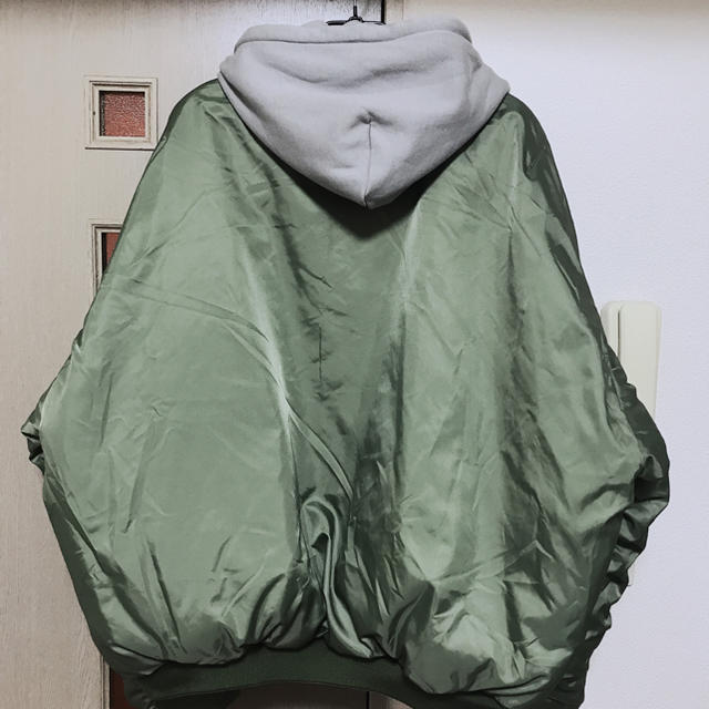 Balenciaga(バレンシアガ)の最安値 vetements 18AW リバーシブルボンバー メンズのジャケット/アウター(フライトジャケット)の商品写真