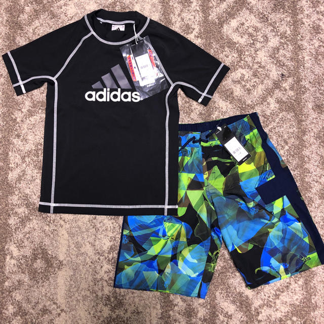 adidas(アディダス)の✨格安！ 150cm上下セット adidas サーフパンツ & ラッシュガード キッズ/ベビー/マタニティのキッズ服男の子用(90cm~)(水着)の商品写真