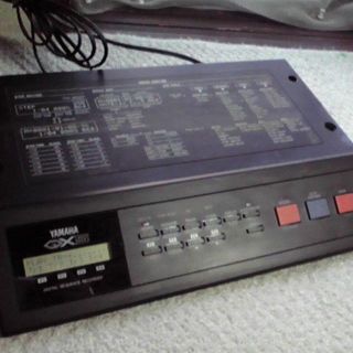 ヤマハ(ヤマハ)のYAMAHA QX5 デジタルシーケンスレコーダー 取扱説明書付(MIDIコントローラー)