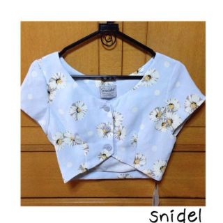 スナイデル(SNIDEL)のsnidel/ドットマーガレットトップス(シャツ/ブラウス(半袖/袖なし))