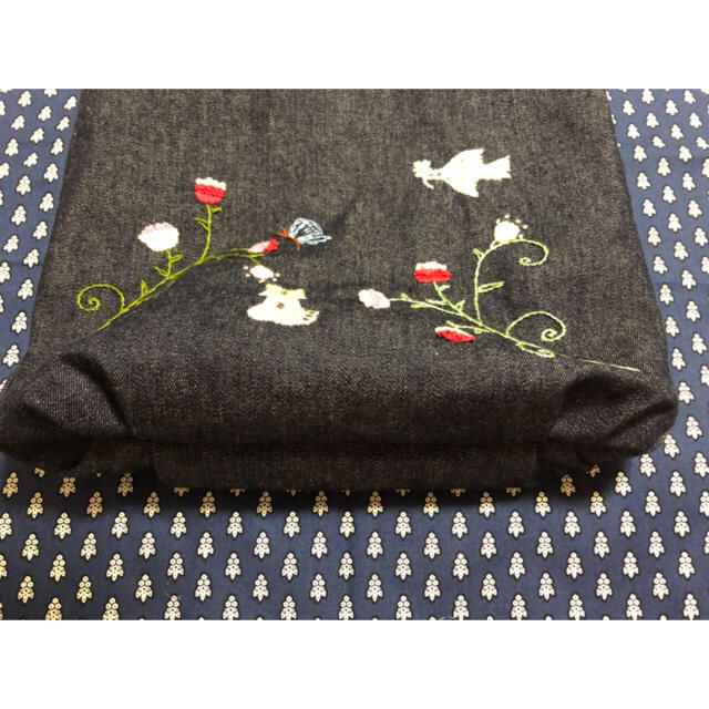 花、鳥、猫の刺繍入りトートバック ハンドメイドのファッション小物(バッグ)の商品写真