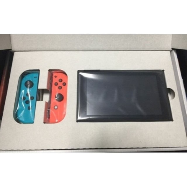 ☆超美品☆Nintendo Switch ネオンブルー/レッド  エンタメ/ホビーのゲームソフト/ゲーム機本体(家庭用ゲーム機本体)の商品写真