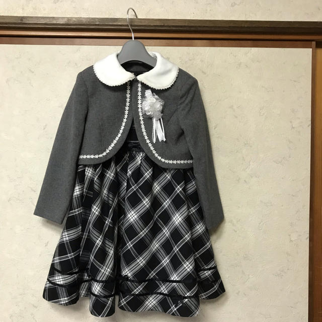 ワンピースとジャケット キッズ/ベビー/マタニティのキッズ服女の子用(90cm~)(ドレス/フォーマル)の商品写真