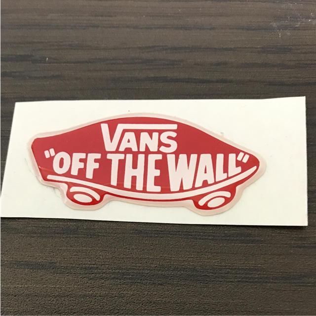 VANS(ヴァンズ)の【縦2.2cm横5cm 】VANS puffy ステッカー 自動車/バイクのバイク(ステッカー)の商品写真