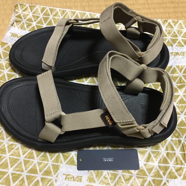 Teva - Teva アーバンリサーチドアーズ別注 ベージュ 25の通販 by ...