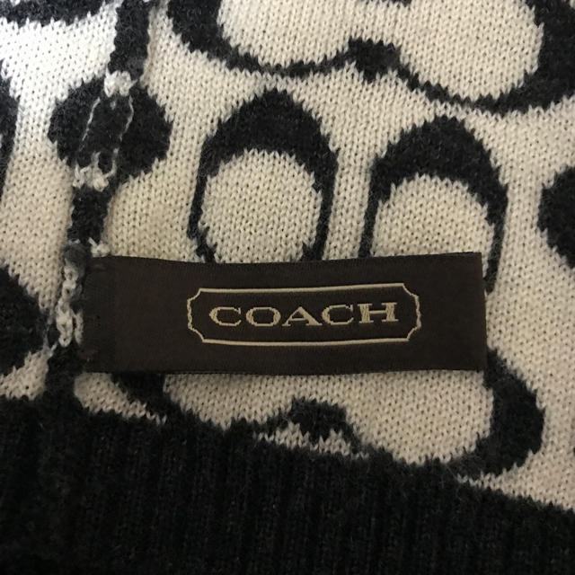 COACH(コーチ)のCOACHニット帽 レディースの帽子(ニット帽/ビーニー)の商品写真