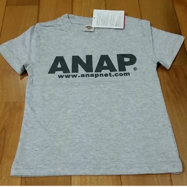 ANAP Kids(アナップキッズ)の新品☆100㎝　ANAP　ロゴTシャツ キッズ/ベビー/マタニティのキッズ服男の子用(90cm~)(Tシャツ/カットソー)の商品写真