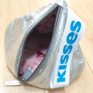 レスポートサック(LeSportsac)の(新品美品)レスポートサック ハーシーズ キスチョコ  コラボ ポーチ(ポーチ)