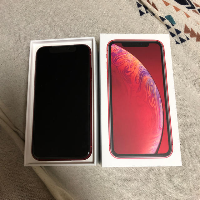 iPhoneXR 64GB au レッド