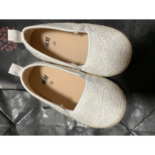 H&M(エイチアンドエム)のH&M  シューズ キッズ/ベビー/マタニティのベビー靴/シューズ(~14cm)(フラットシューズ)の商品写真